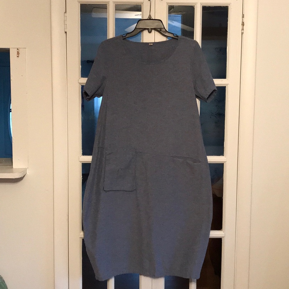 Short sleeve blue dress with pockets